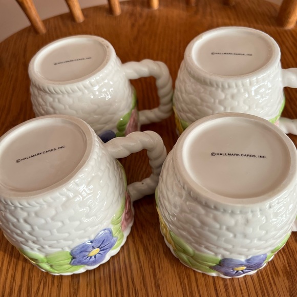 NWOT - 4 HALLMARK CARDS INC COFFEE CUPS / TEA CUPS. NO CRACKS. NO CHIPS. - Picture 3 of 5